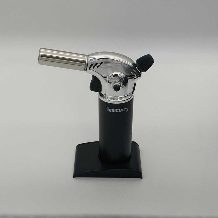 Ignatus Magnum Torch with adjustable flame and safety lock button.