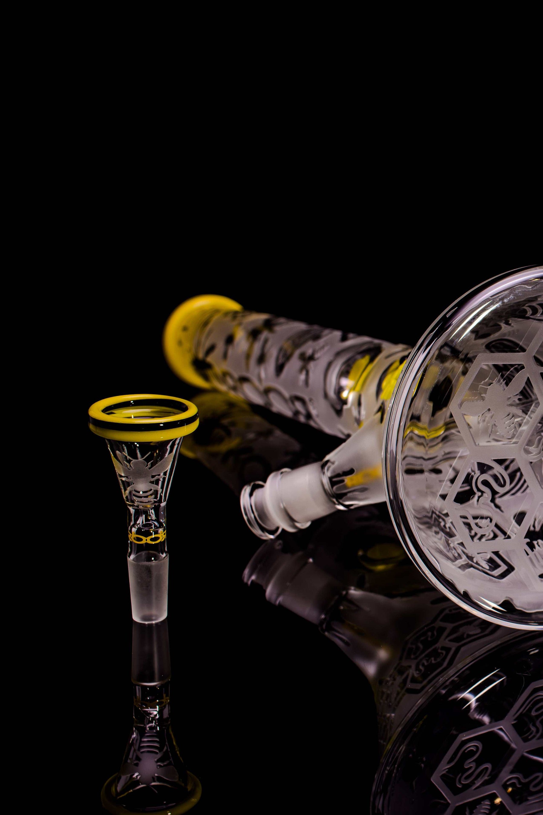 ROOR® HoneyBee 18” Beaker 50x5mm custom sandblasted glass bong with double color lip and matching downstem and bowl