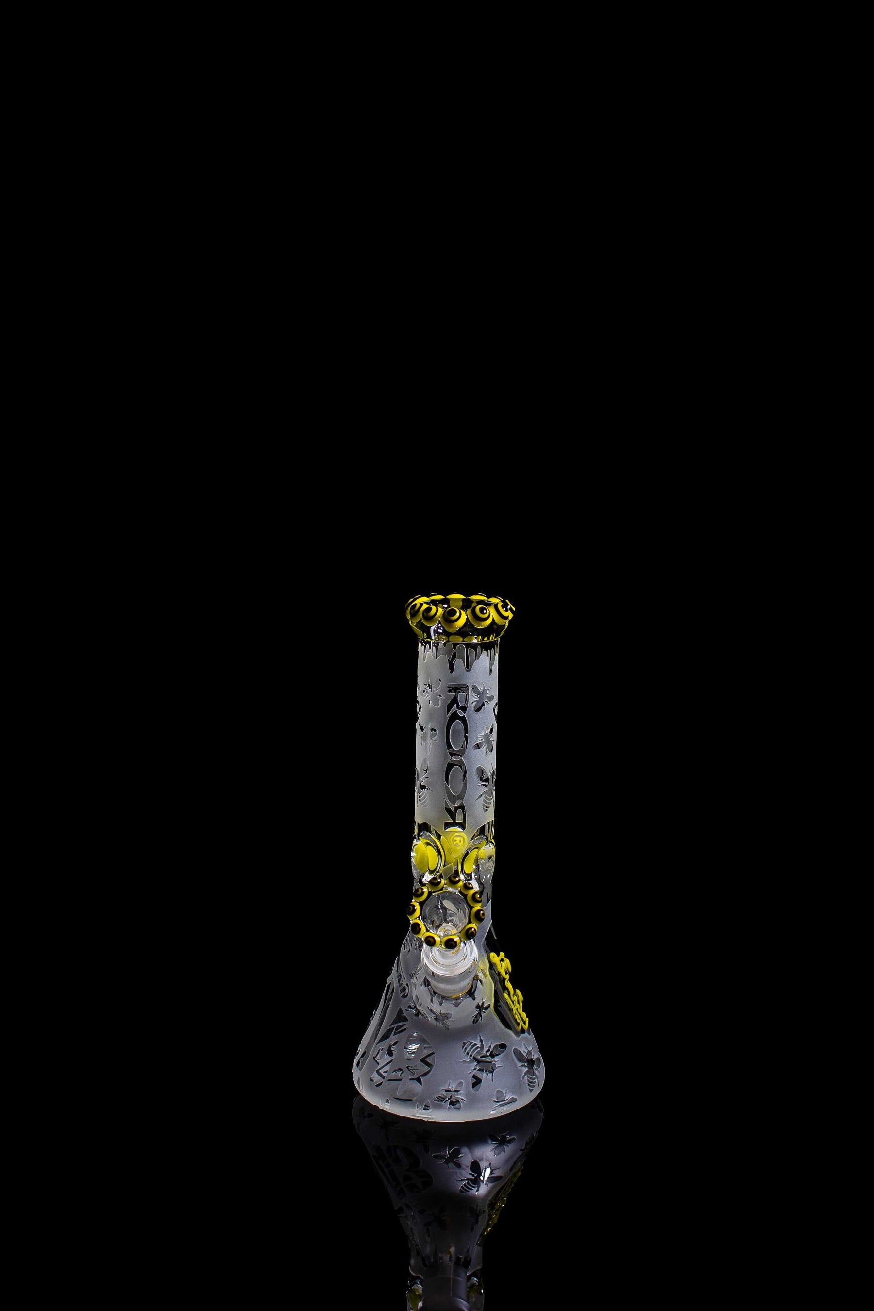 ROOR® Honey Bucket 10" Beaker with Bee Multi-Layer Crown, featuring sandblasted design and ice pinches, crafted from German Schott glass.