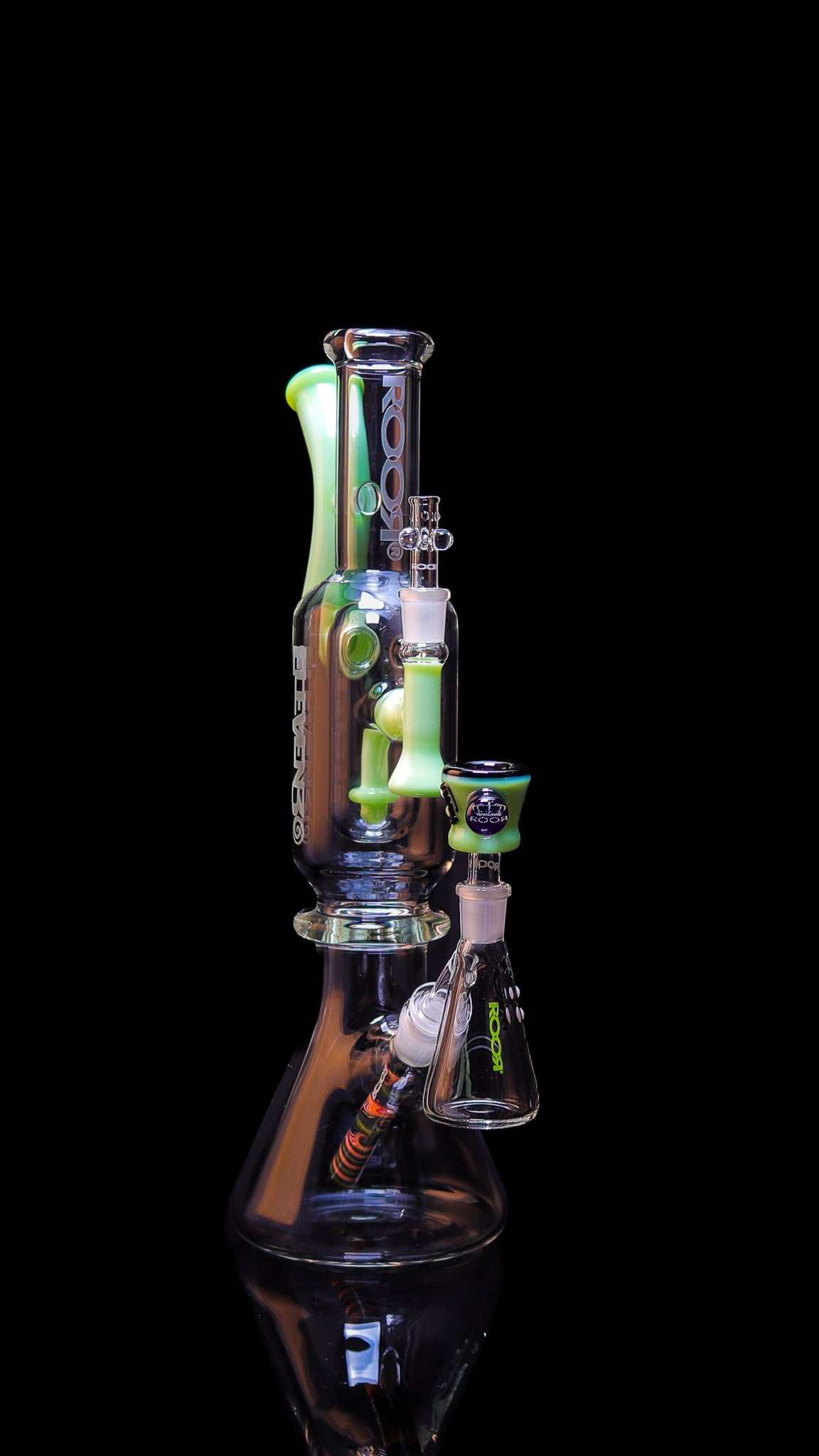 ROOR 1130 Beaker Green glass water pipe with dual-chamber and green accents, collector's edition bong set