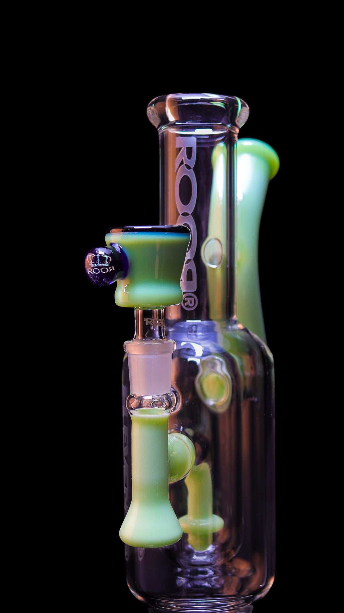 ROOR® X 1130 Beaker Green glass water pipe with green accents and clear glass body, part of the Ultimate Collectors Set
