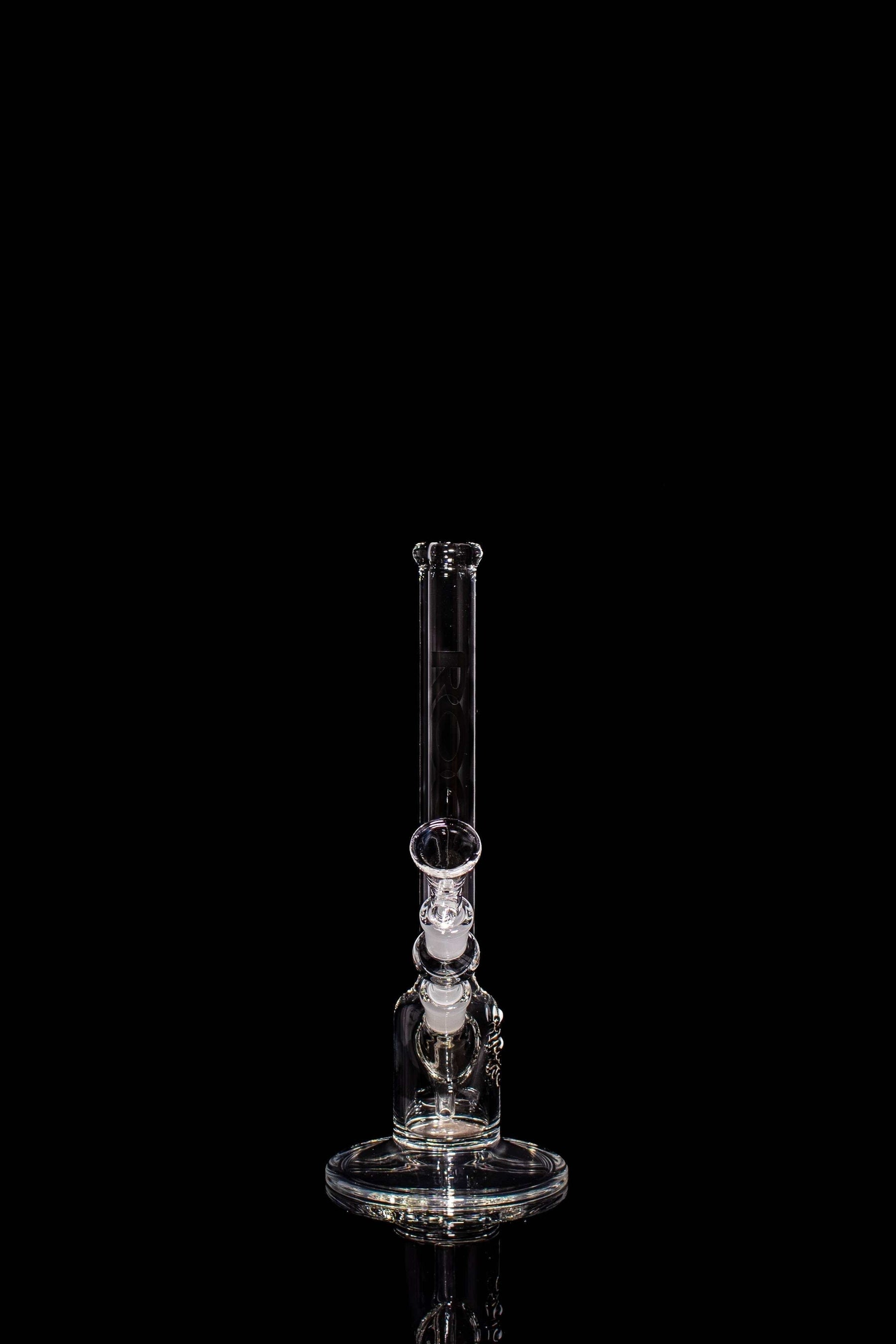 ROOR Classic 12" Snapper 26x4mm Black Label glass tube on black background.