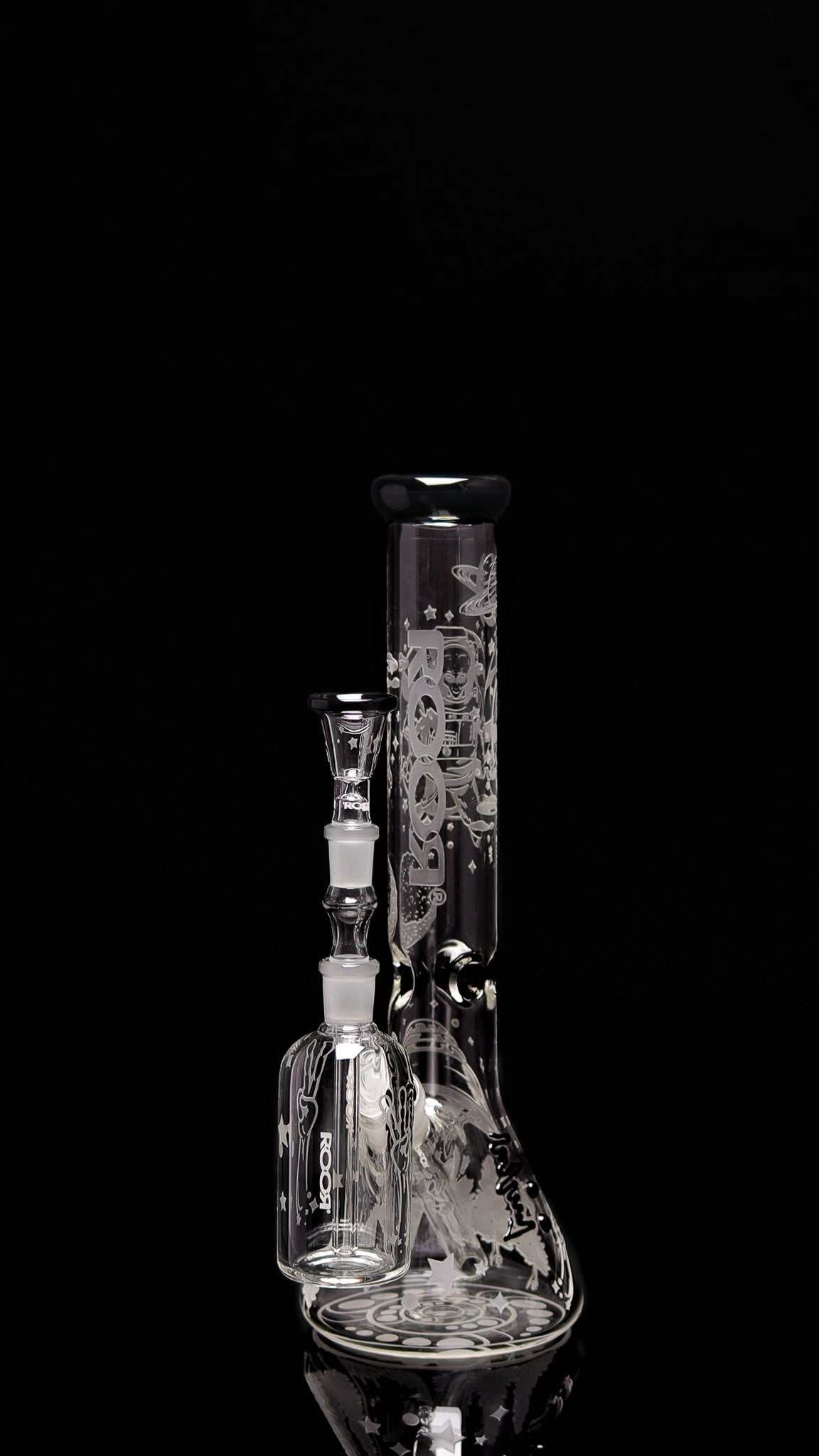 ROOR Alien O.G 14” beaker bong and matching sandblasted ashcatcher with custom design