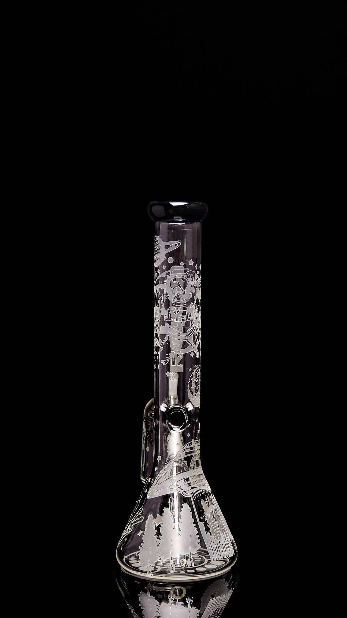 14” ROOR Alien O.G beaker bong with custom sandblasted design and matching ashcatcher