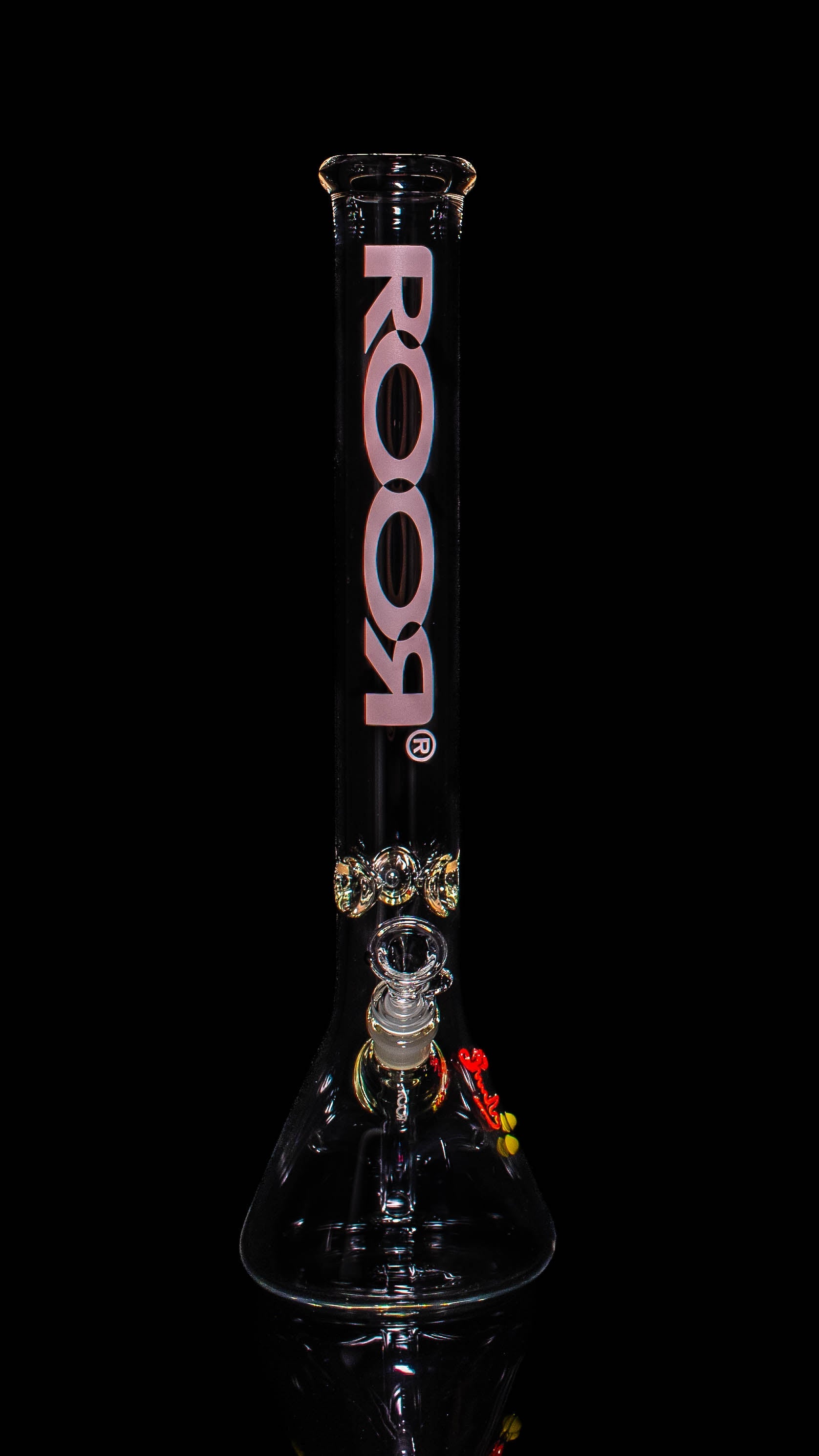 ROOR® Classic 18" Beaker with pink decal and ice pinches, made from German Schott glass.