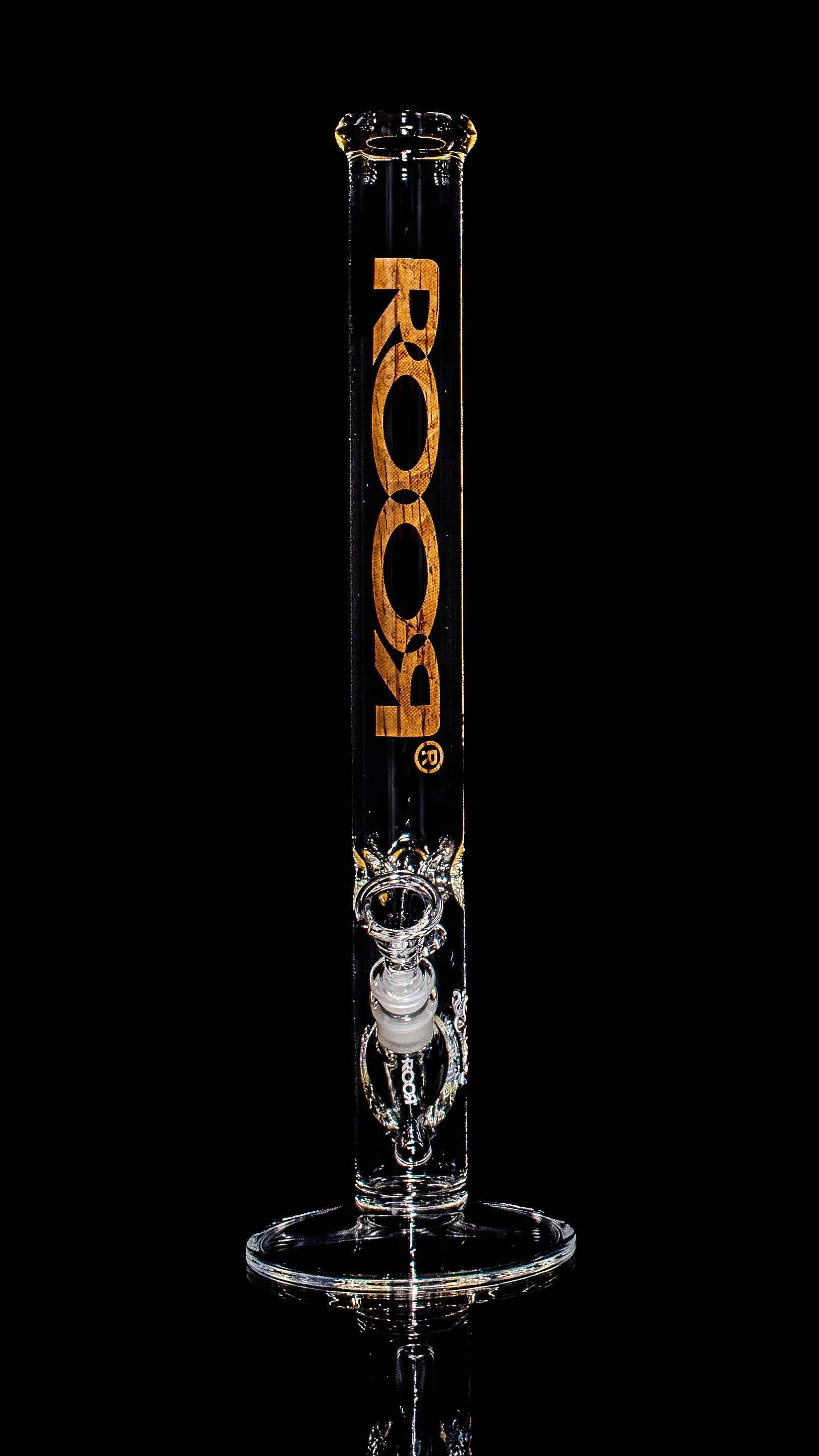 ROOR® Classic 14" Straight bong with woodgrain decal, made from thick German Schott glass, featuring ice pinches and unique signature.