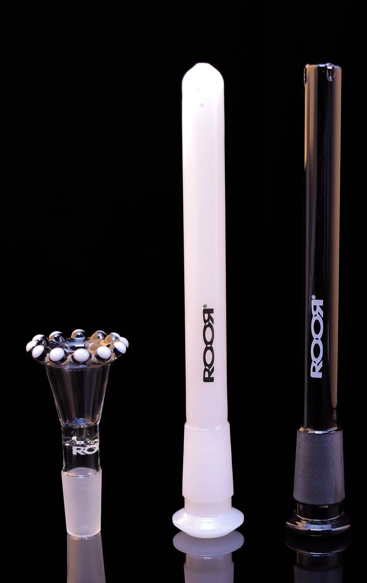 ROOR® Crown Bowl 14mm funnel bowl with white and black full color downstems set on black background