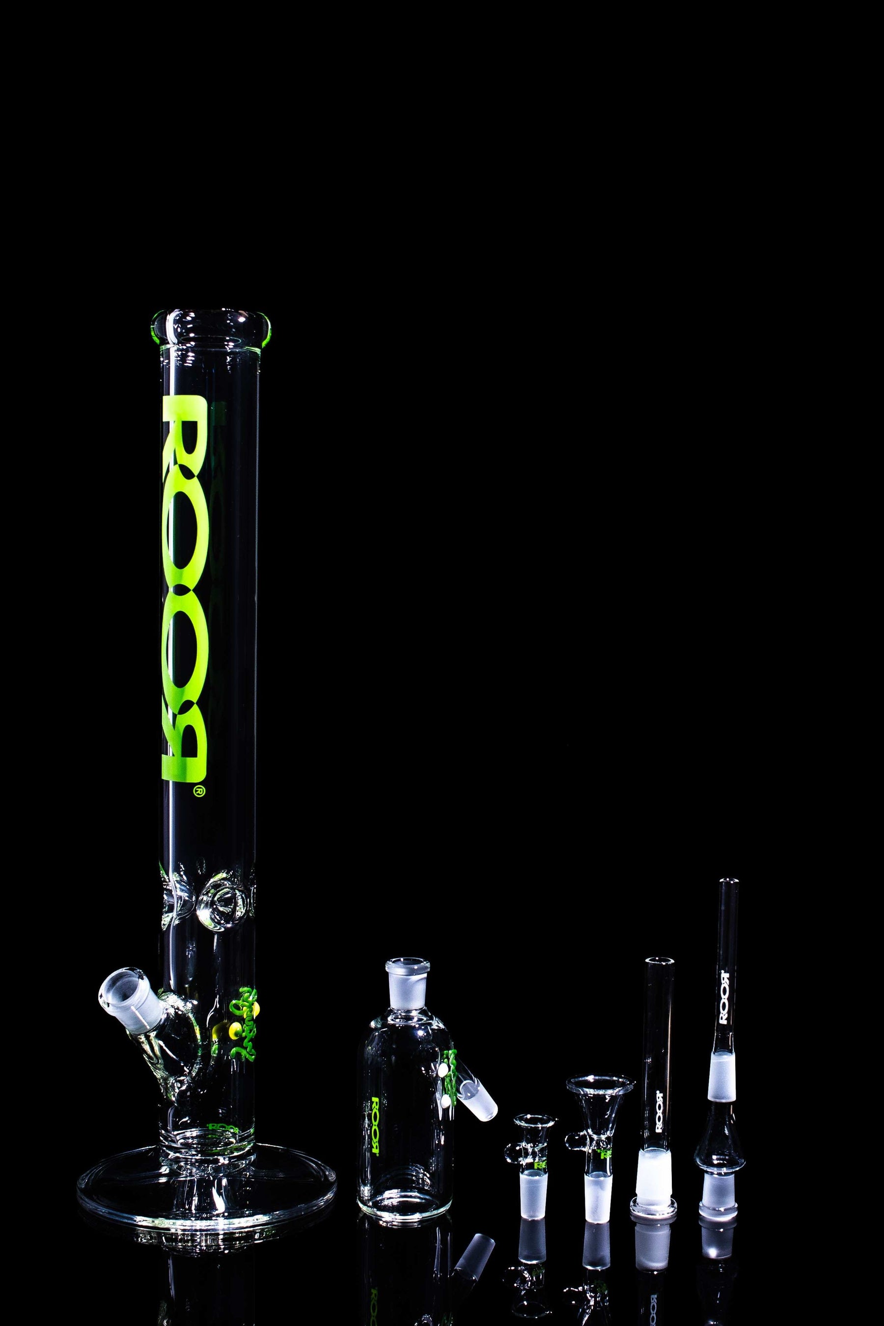 Exclusive ROOR 18-inch green label straight base bong with matching ashcatcher and glass accessories collector's bundle set