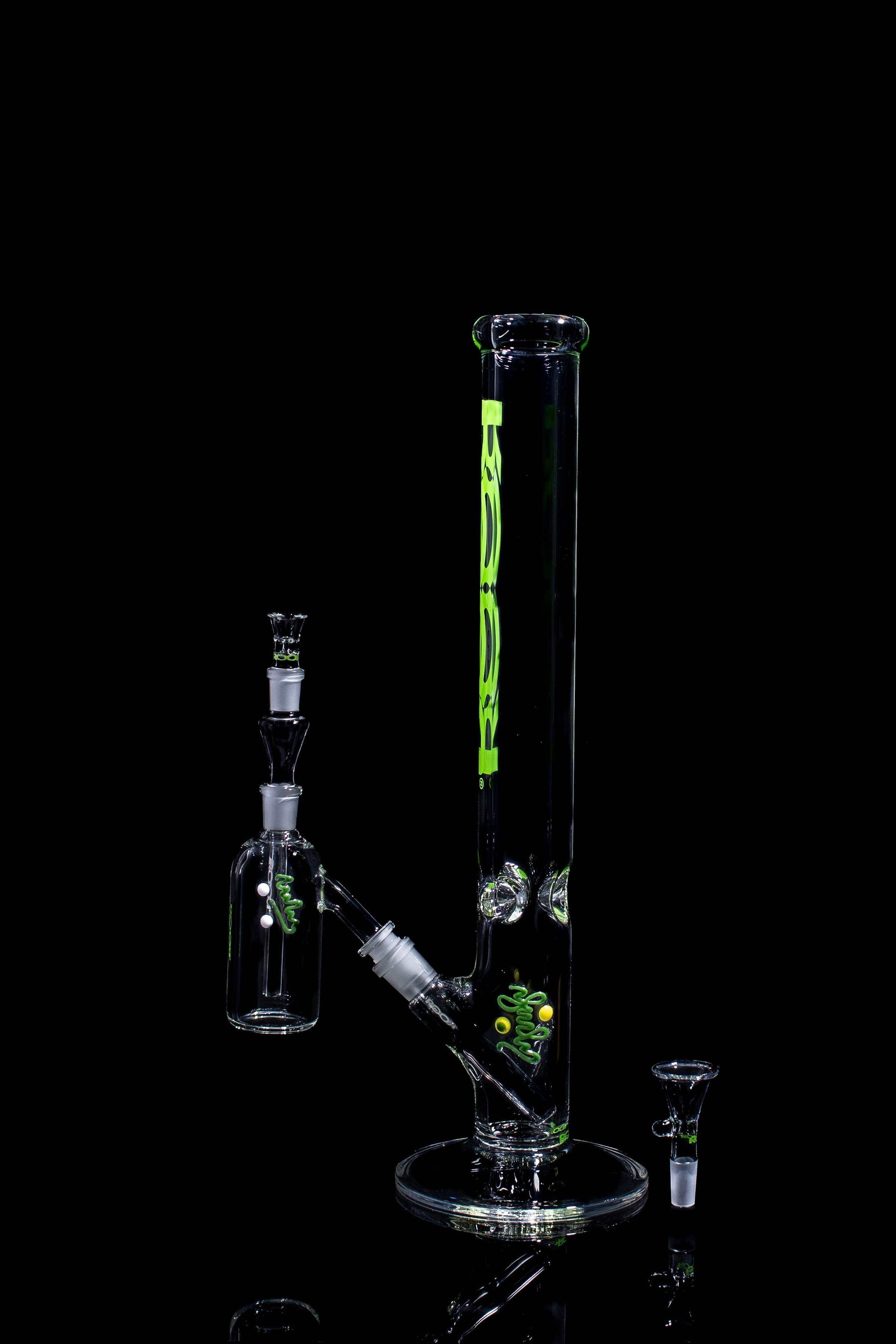Exclusive ROOR 18” straight glass water pipe with green label and matching ashcatcher, 14mm 45-degree joint, collector's bundle set