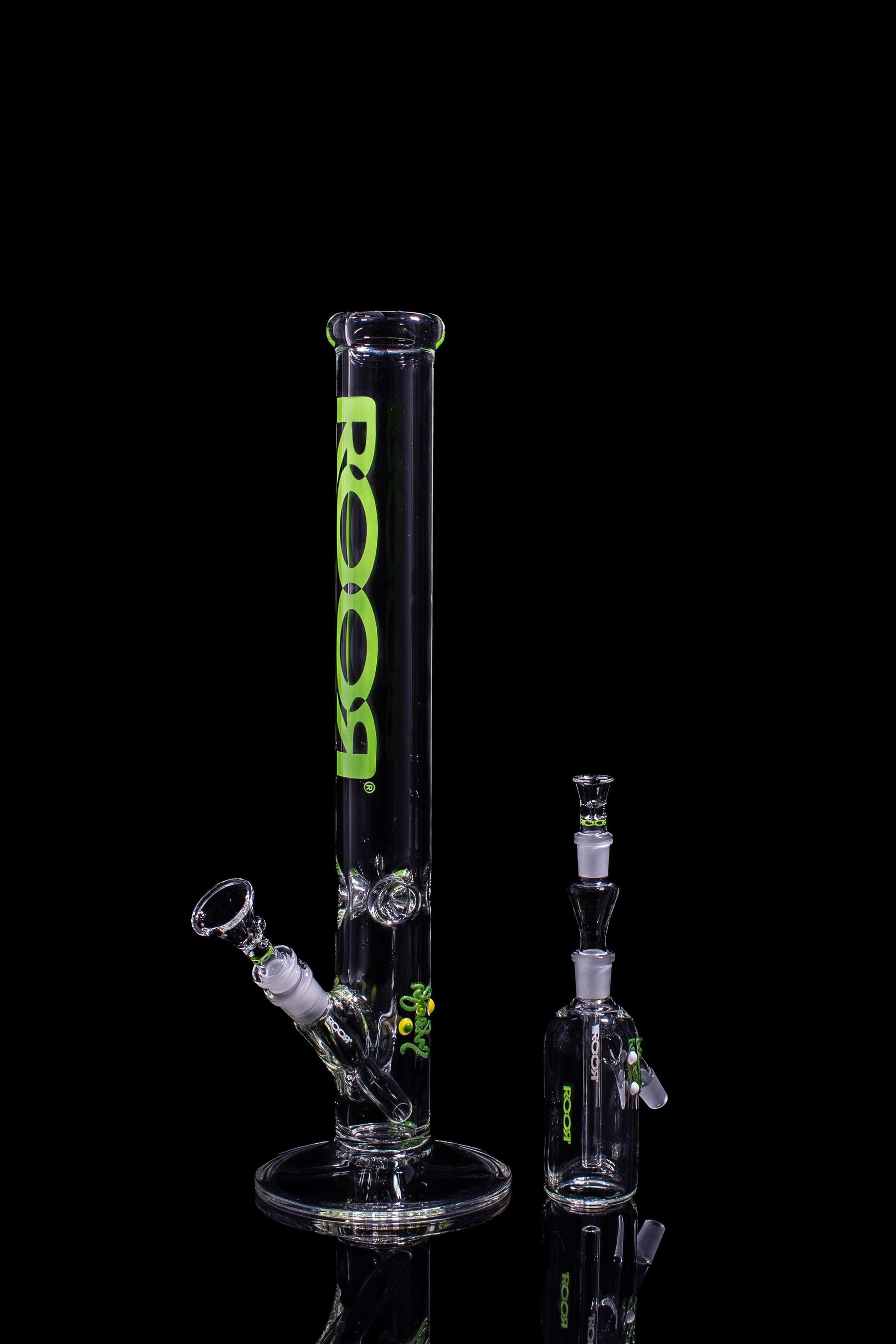 Exclusive collectors bundle set featuring ROOR 18-inch straight base water pipe with green label and matching ashcatcher 14mm 45-degree joint.