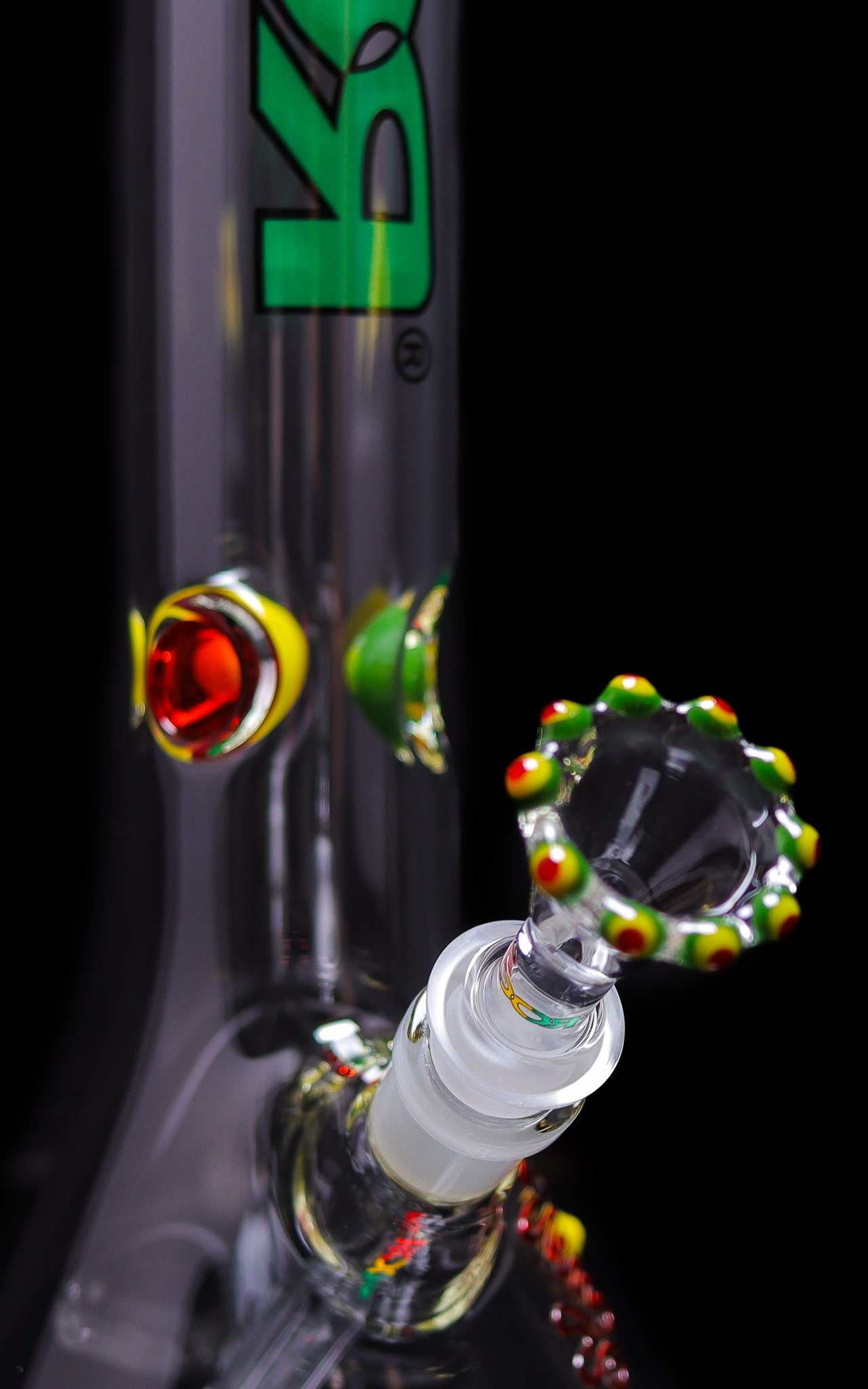 ROOR® Classic 18" Beaker, 50x5mm glass, Triple Crown RASTA design, with ice pinches and unique signature.