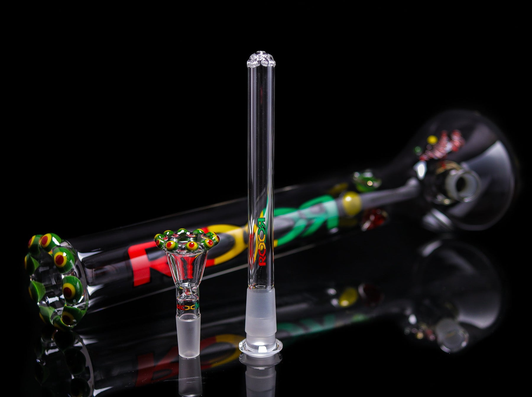 ROOR® Classic 18" Beaker 50x5mm Triple Crown RASTA with downstem and funnel bowl, handcrafted German glass.