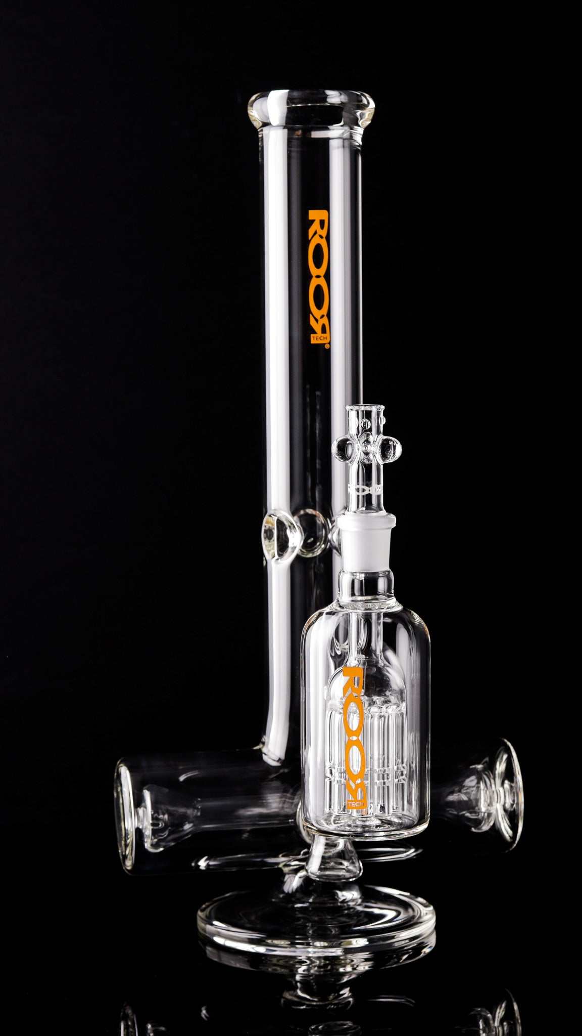 ROORTech 18-inch clear glass inline water pipe with orange logo and matching 10-arm ashcatcher for smooth filtration collector's set