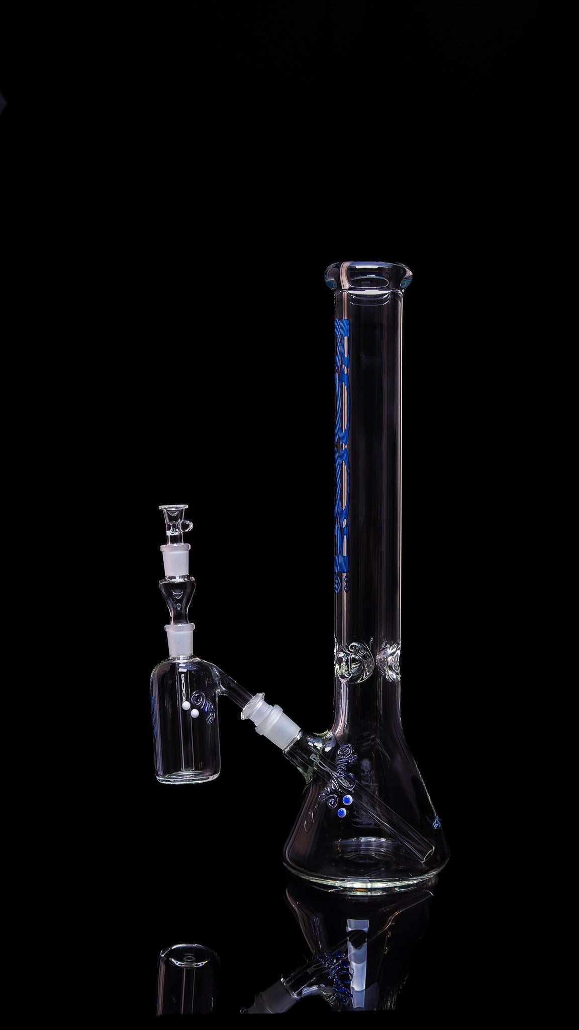 Exclusive collectors bundle set featuring ROOR 18-inch beaker base 50x9mm with blue label and matching ashcatcher on black background