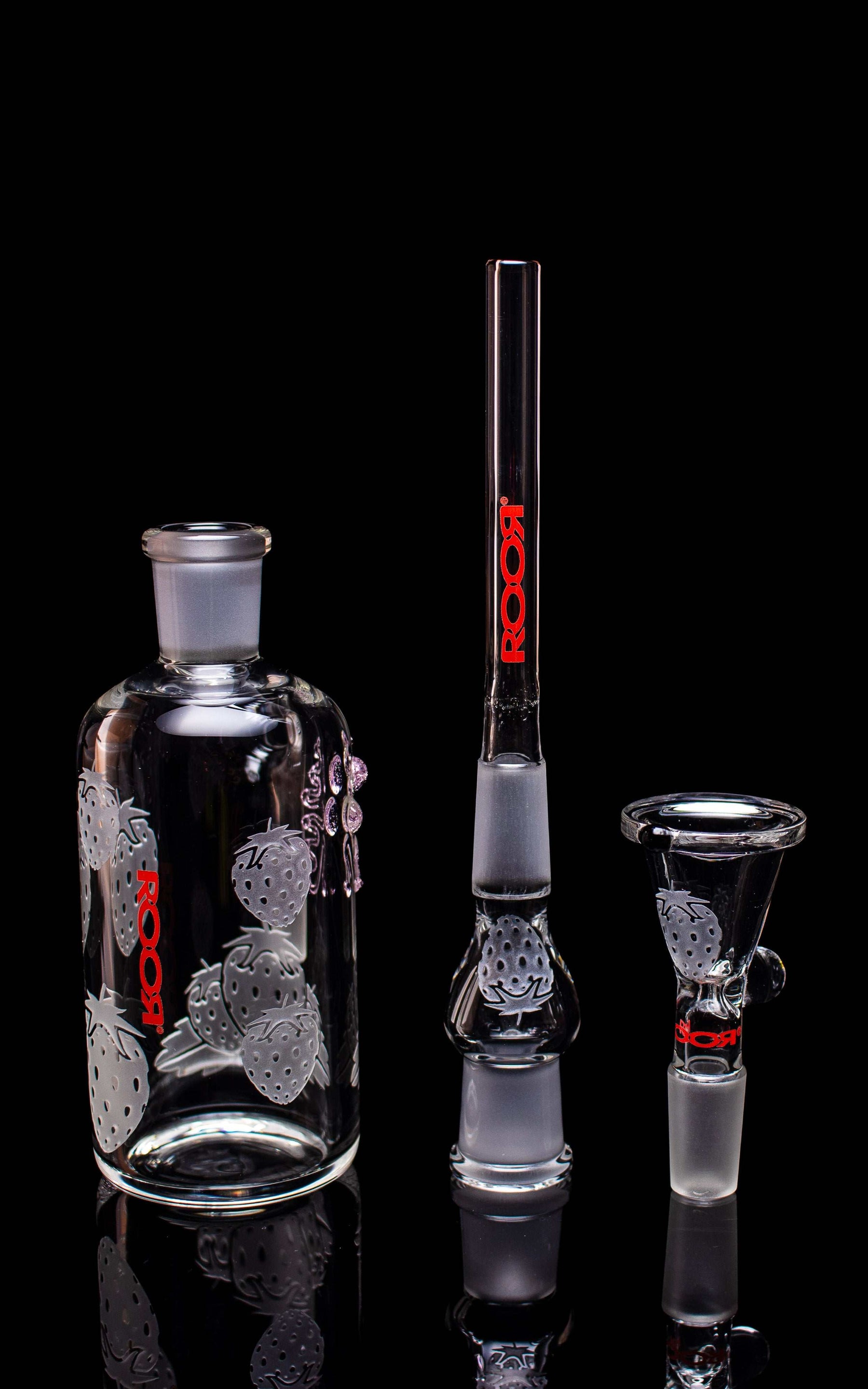ROOR® Custom Strawberry Dream ash-catcher with 14.5mm joint and 90° angle arm, sandblasted German glass design