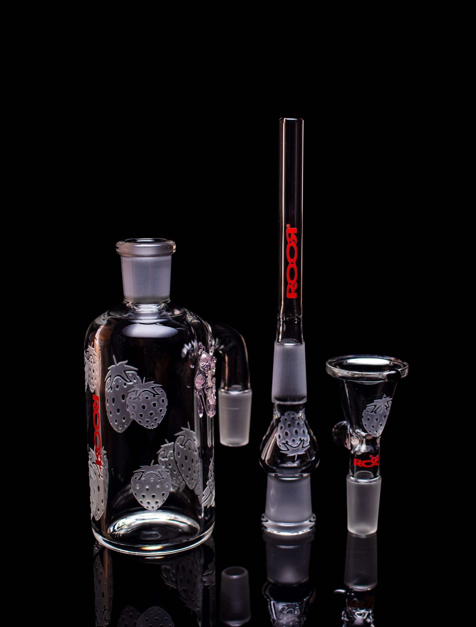 ROOR® Custom Strawberry Dream ash-catcher with 14.5mm joint and 90° angle arm, sandblasted glass body and accessories