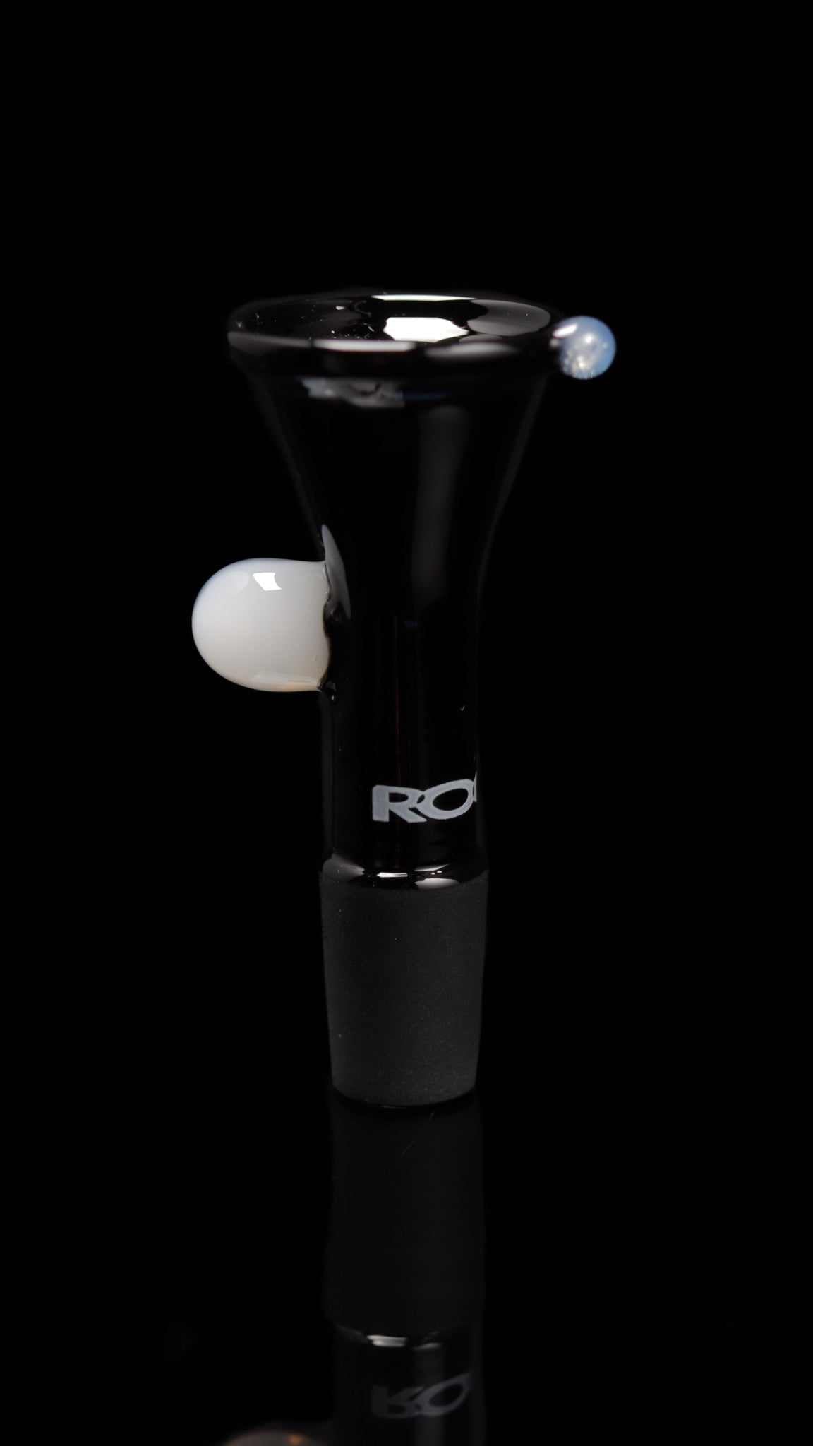 ROOR® 14mm full color black funnel bowl with round handle style.