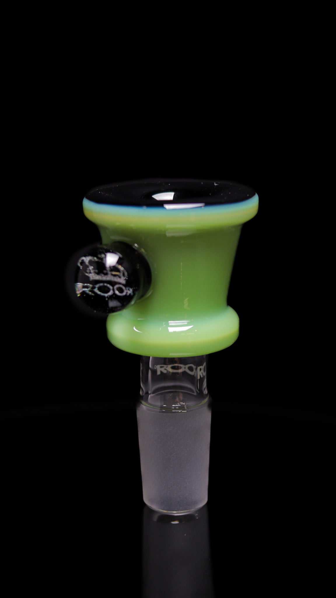 Roor Dichro Marble Color Bowl Signature Edition in green and black tones with clear joint.