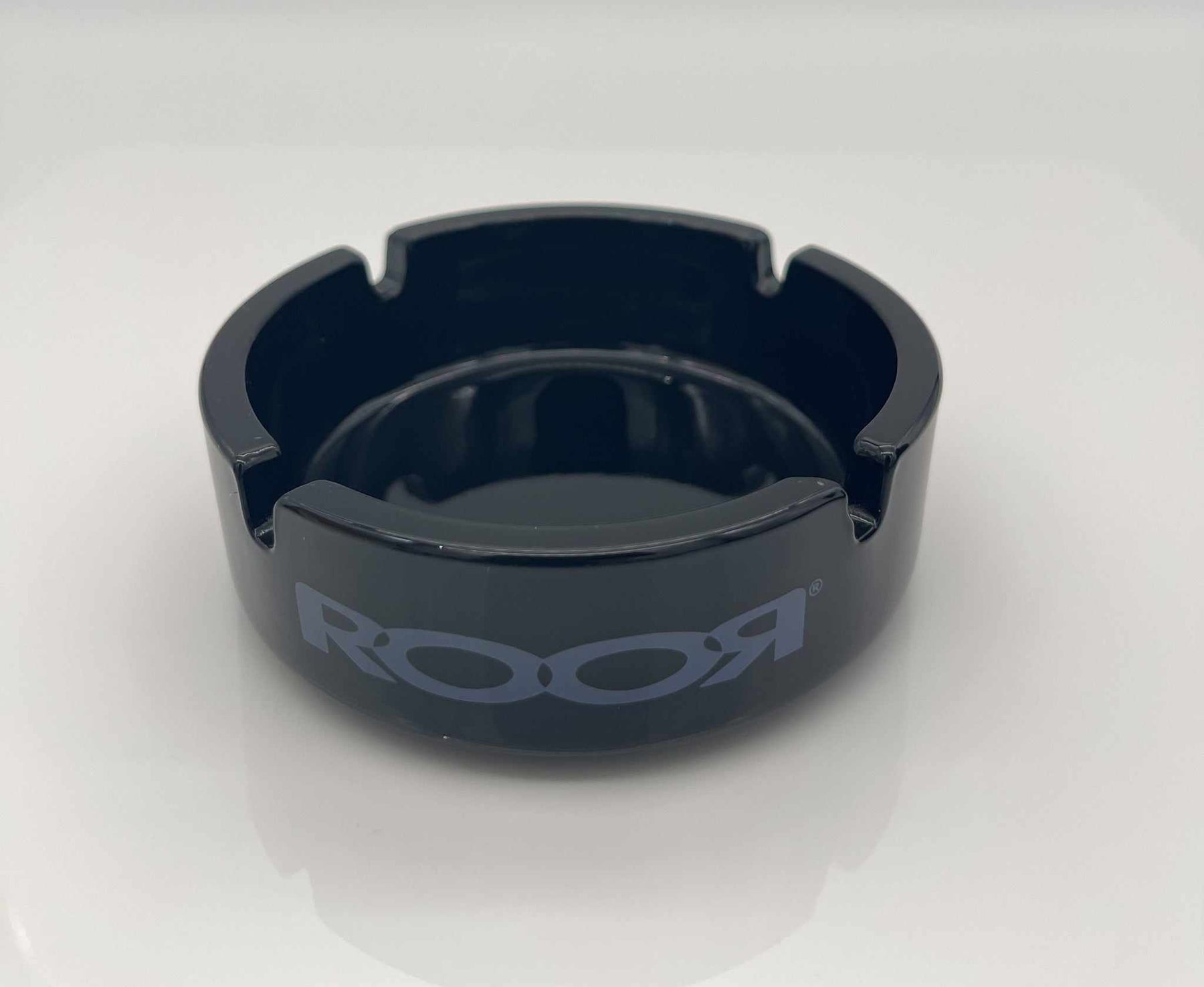 ROOR Collector Glass Ashtray LIMITED Black Edition with classic decal design.