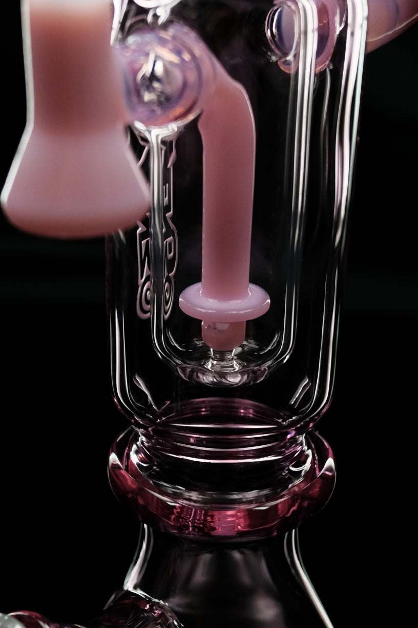 1130 Beaker Pink glass detail with dual-purpose chamber and percolator.
