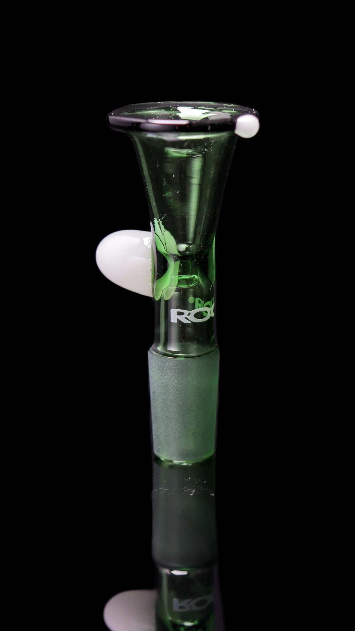 ROOR® 14mm full color funnel bowl with round handle in green glass.