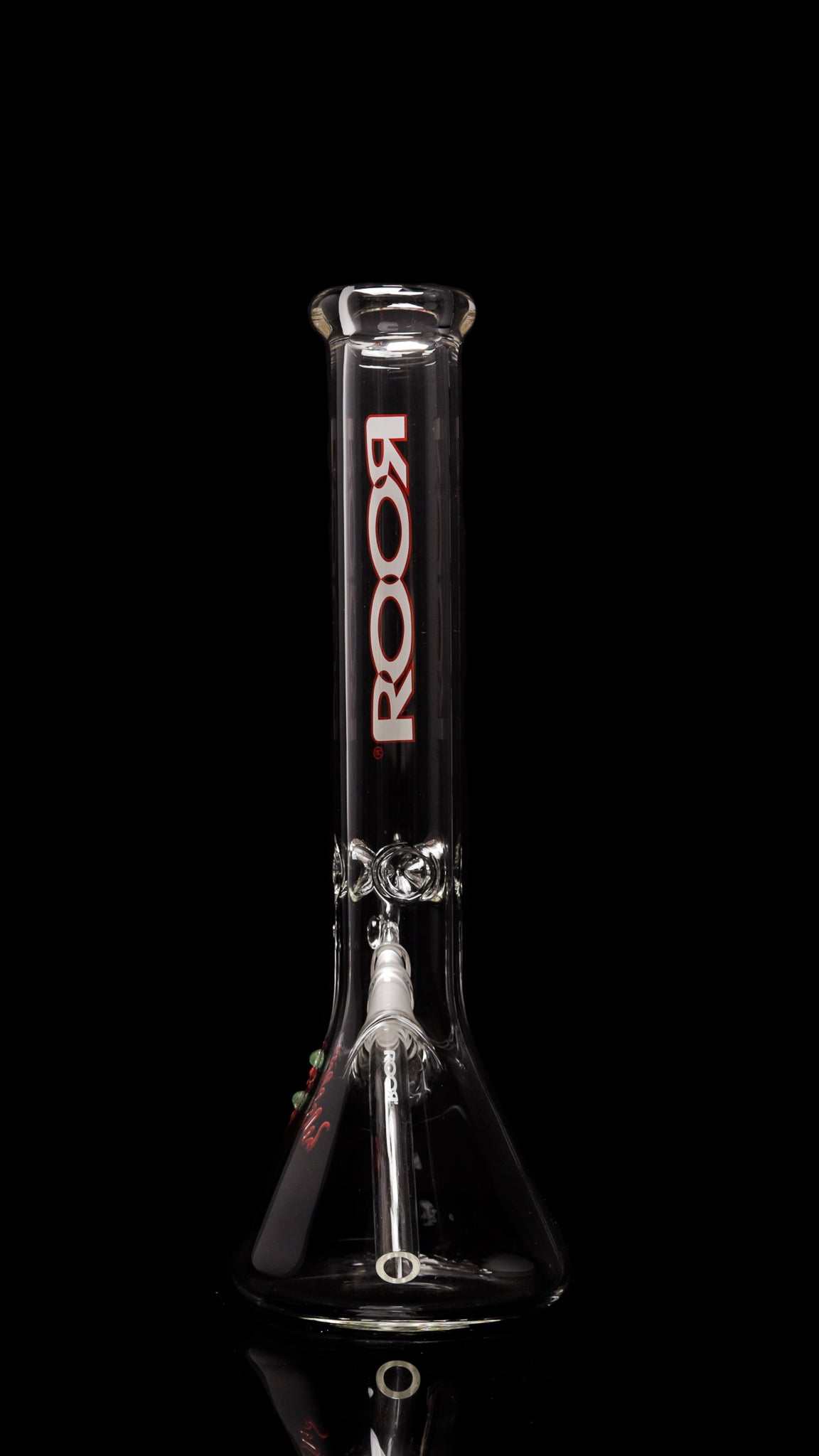 ROOR® Classic 14" beaker bong made of 45x5mm German Schott glass with white and red outline logo and built-in ice pinches for smooth cooling.
