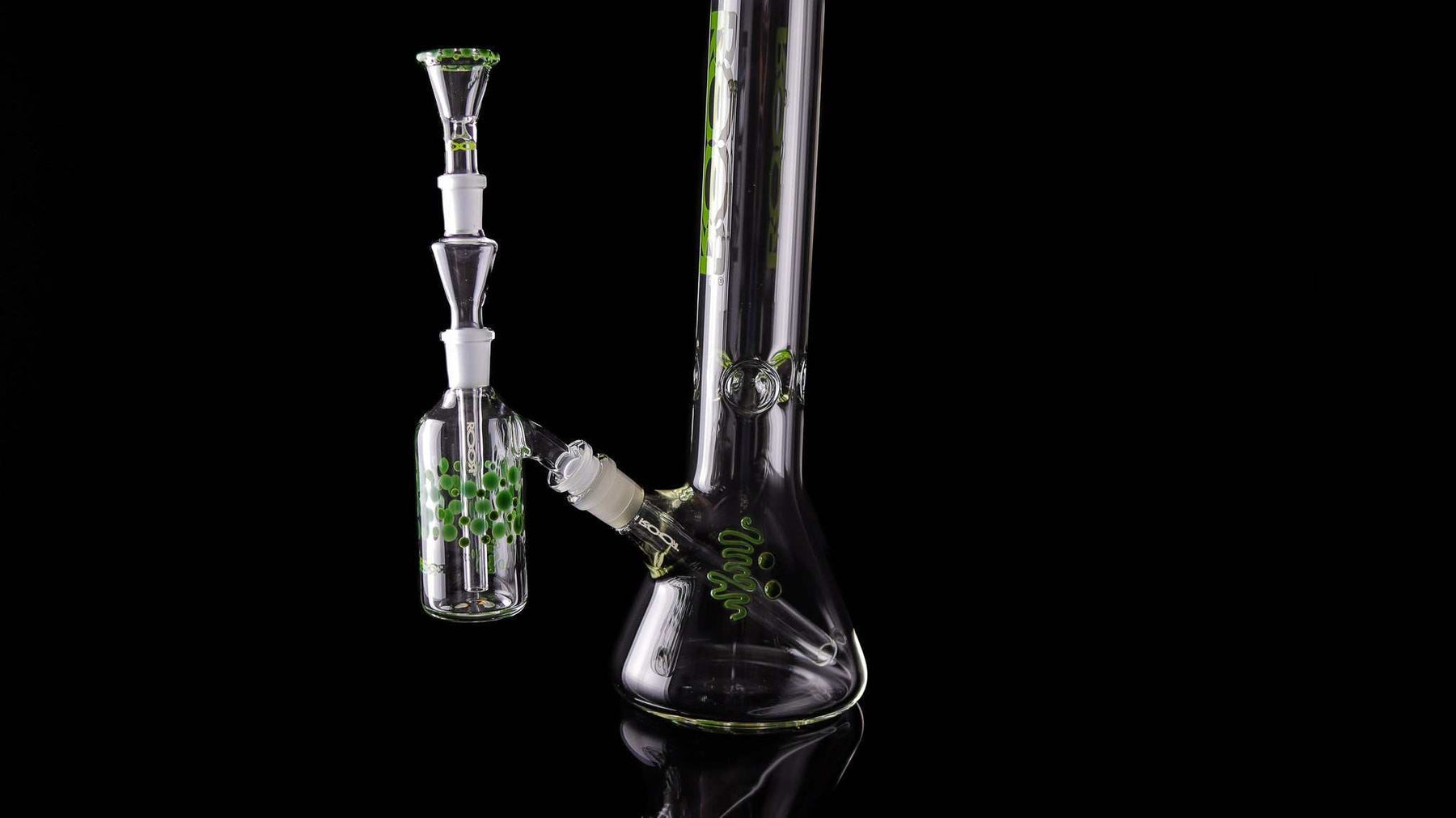 ROOR® Classic 14" Beaker with Green Pearl Dot, ice pinches, and funnel bowl.