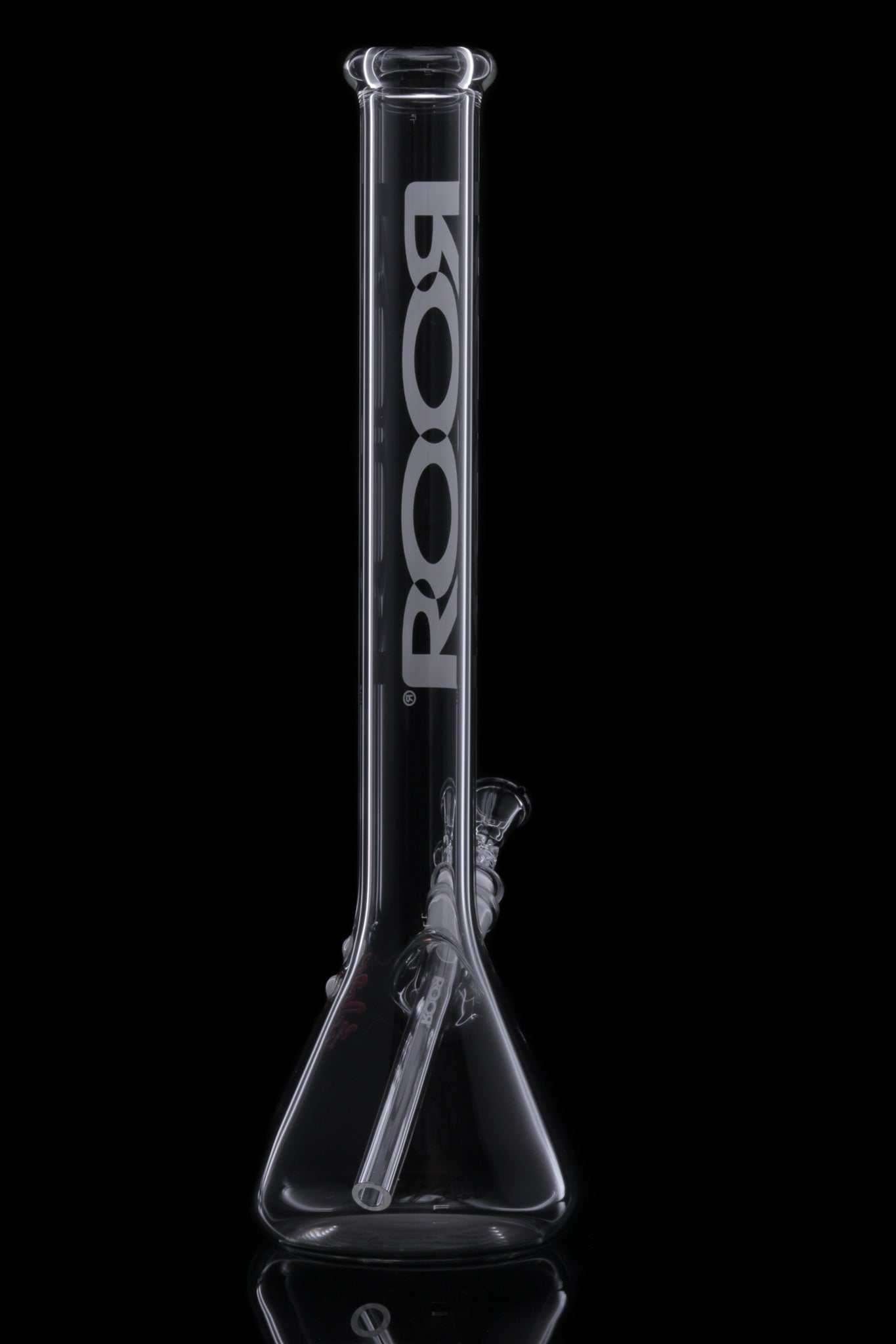 ROOR PD Classic 18-inch clear glass beaker bong with white logo and no ice pinches, made of 45x5mm German Schott glass.