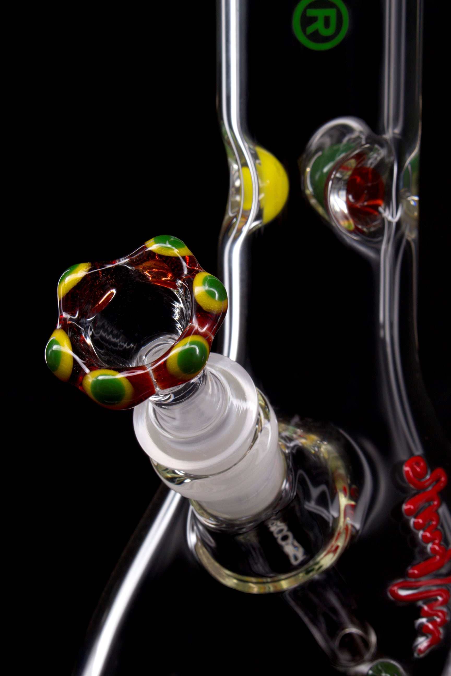 ROOR® Classic 18" Beaker 50x5mm Triple Crown RASTA with colorful accents and ice pinches for cooler hits.