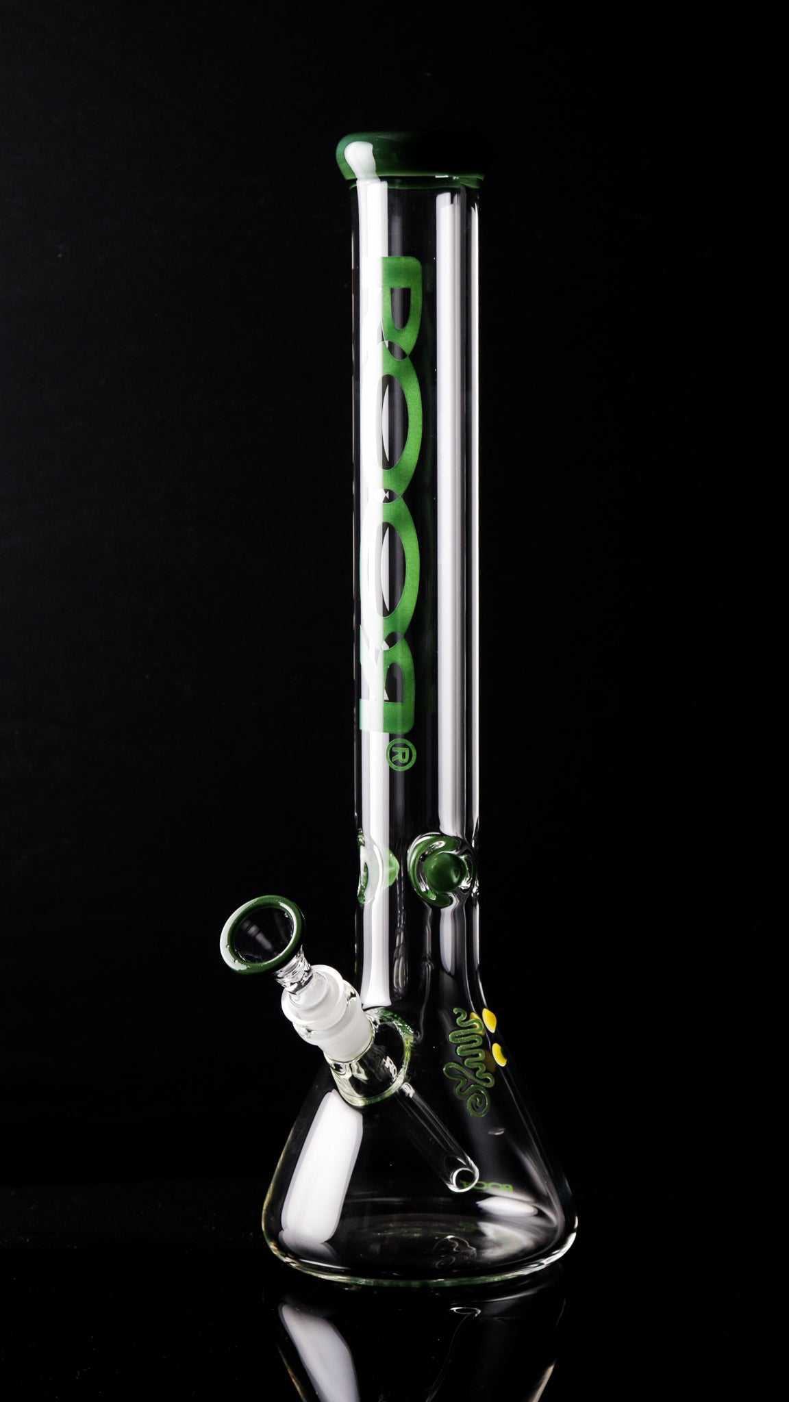 ROOR® Classic 18" Beaker with 50x7mm glass and green mouthpiece.