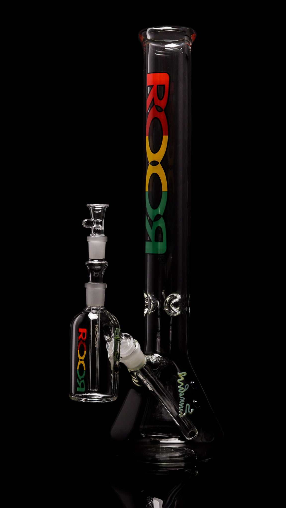 Exclusive collectors bundle set featuring ROOR 18” beaker and 45x5 14mm ashcatcher with RASTA label.