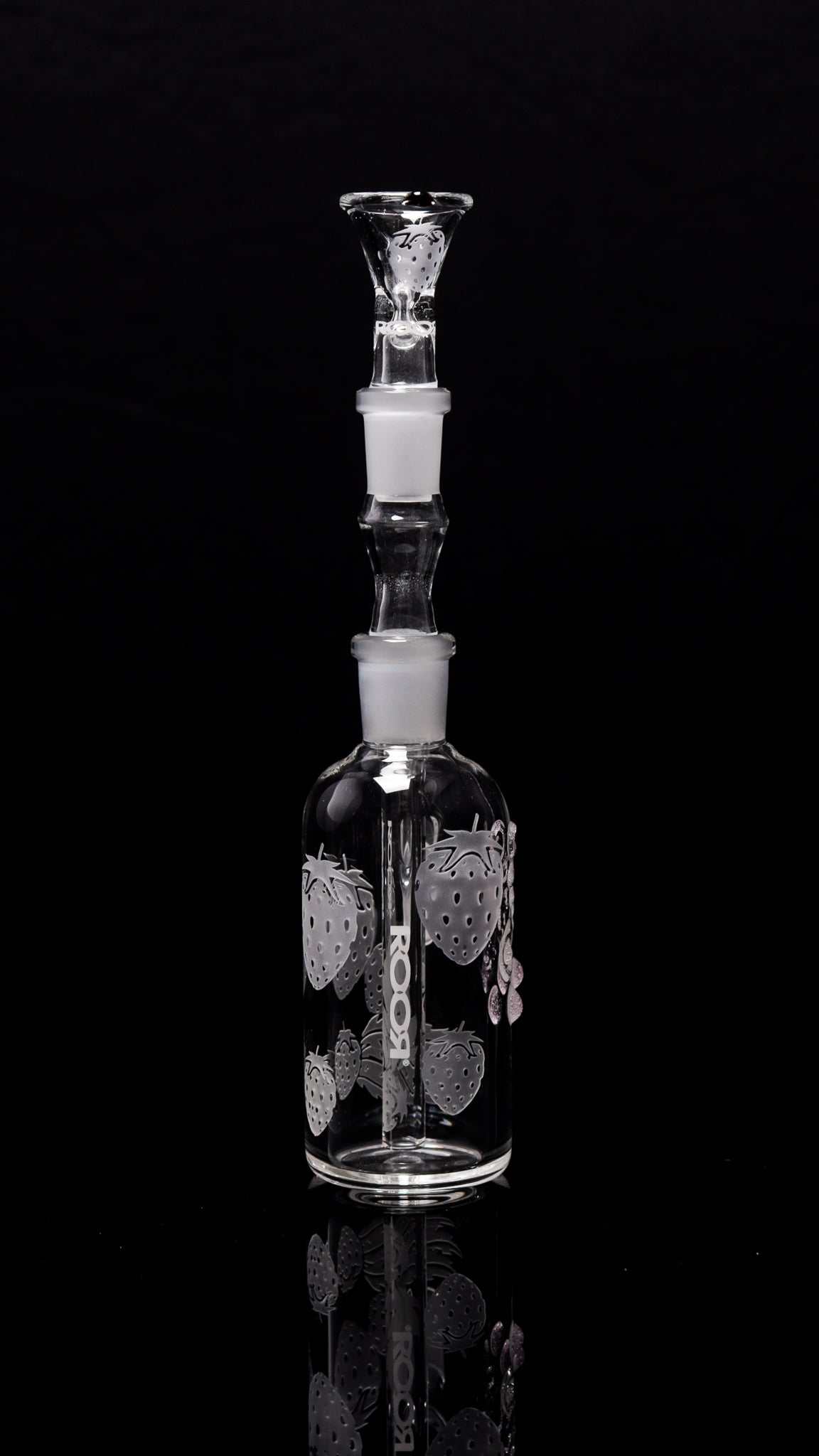 ROOR® Custom Strawberry Dream Ash-Catcher with sandblasted design and 14.5mm joint.