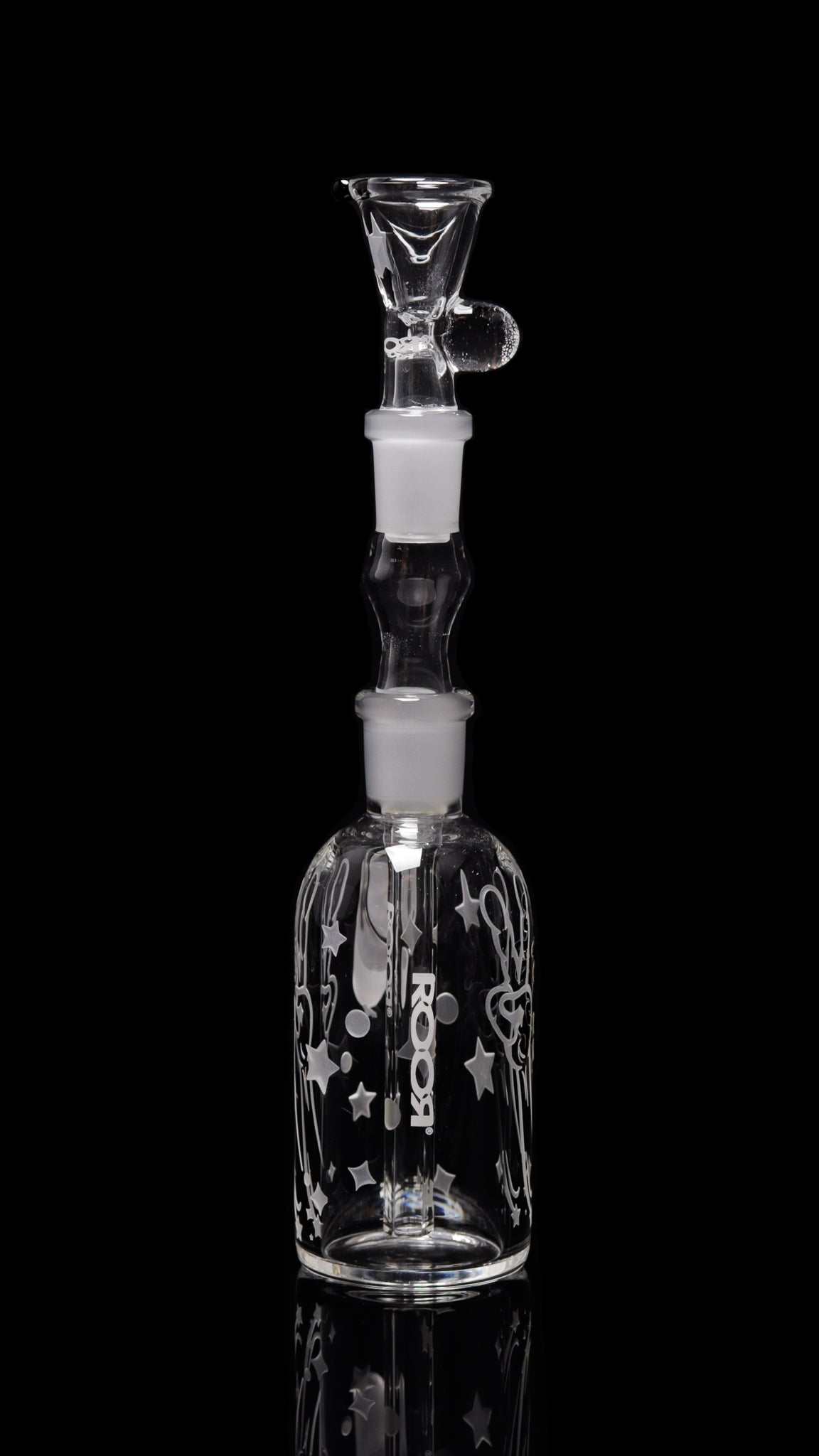 ROOR® Custom Alien OG ash-catcher with sandblasted design and 14.5mm joint.