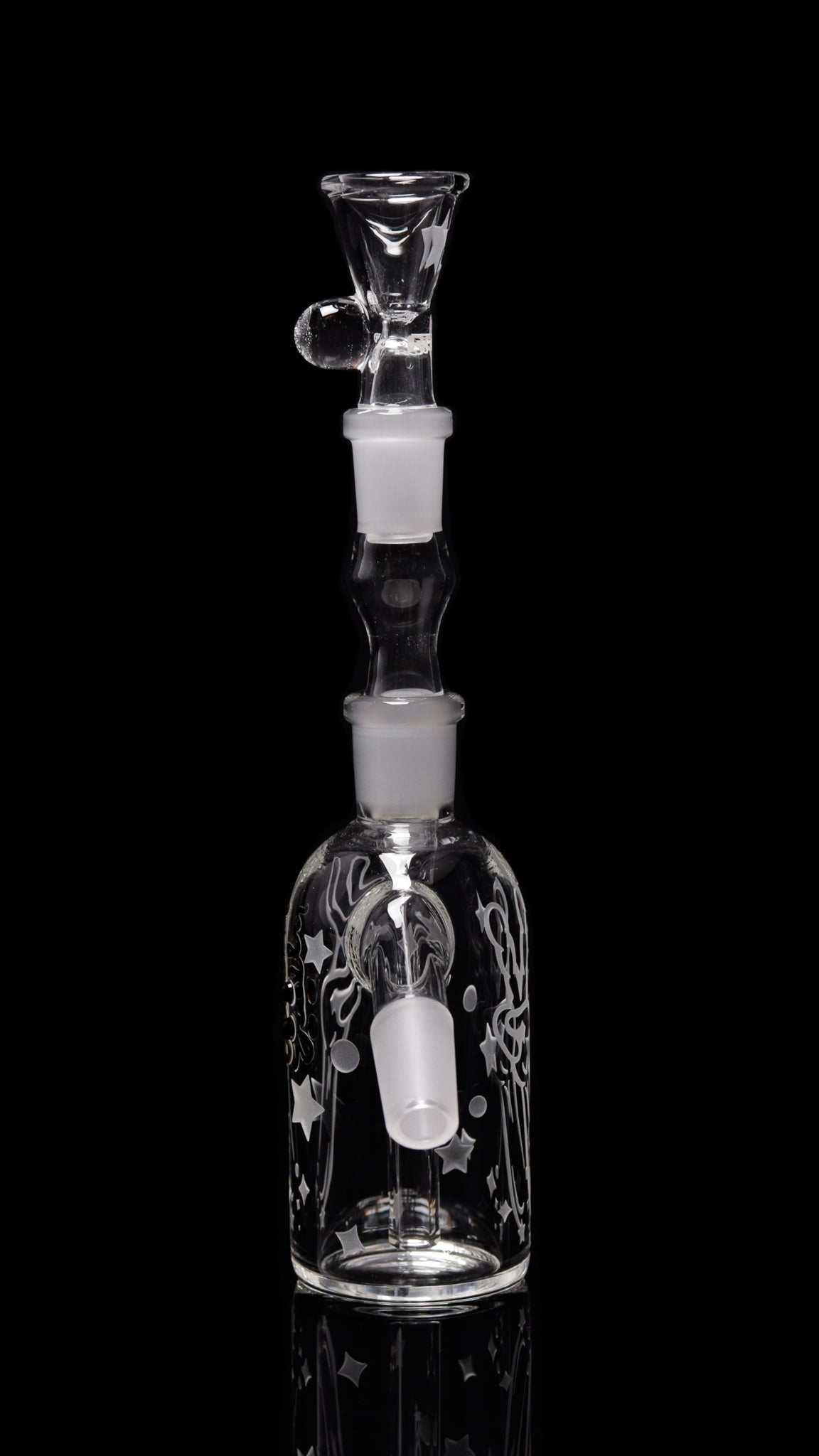 ROOR® Custom Alien OG Ash-Catcher with sandblasted design and 14.5mm joint.