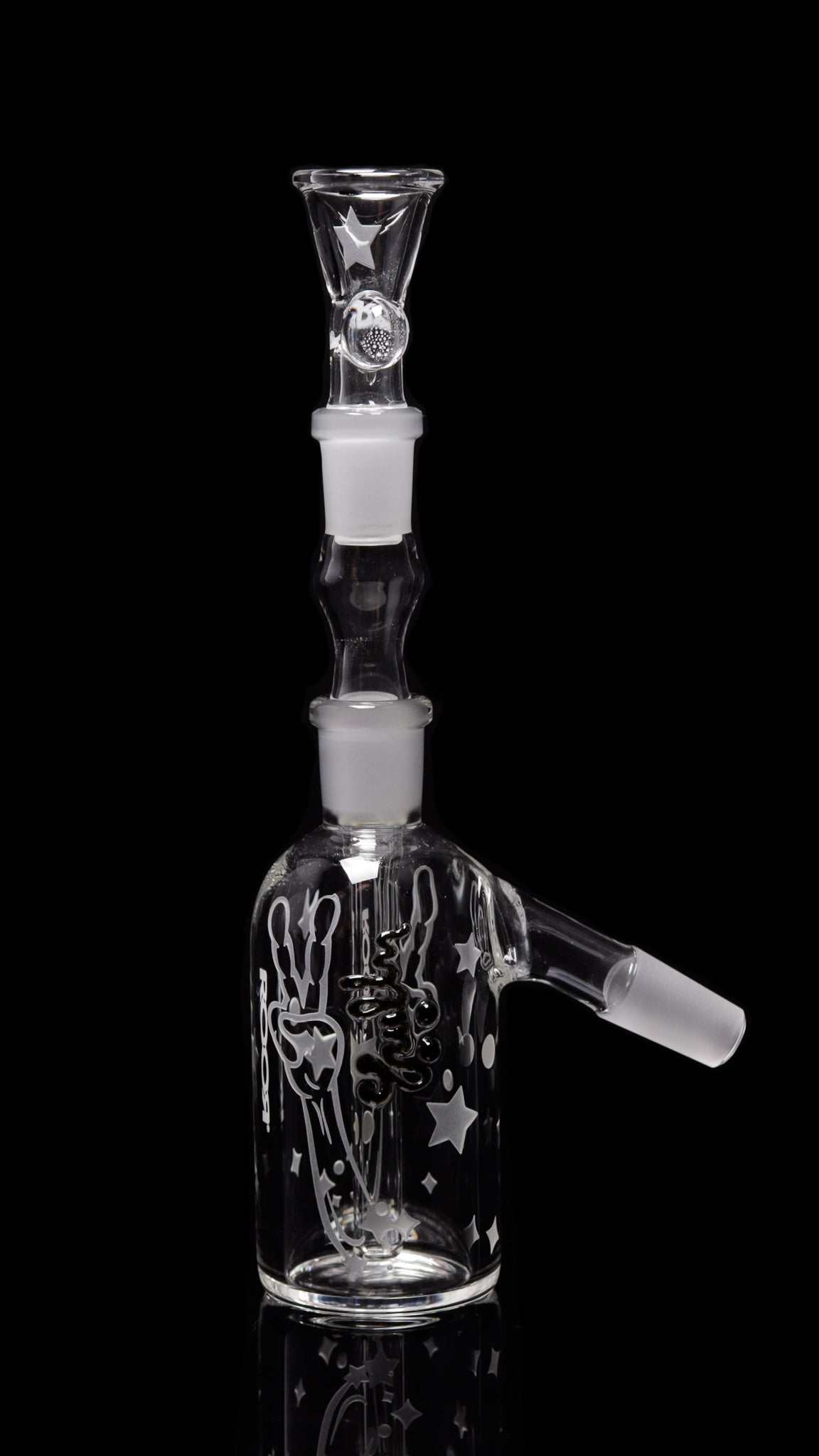 ROOR® Custom Alien O.G Ash-Catcher with sandblasted design and 14.5mm joint, shown with a 45° angle arm.