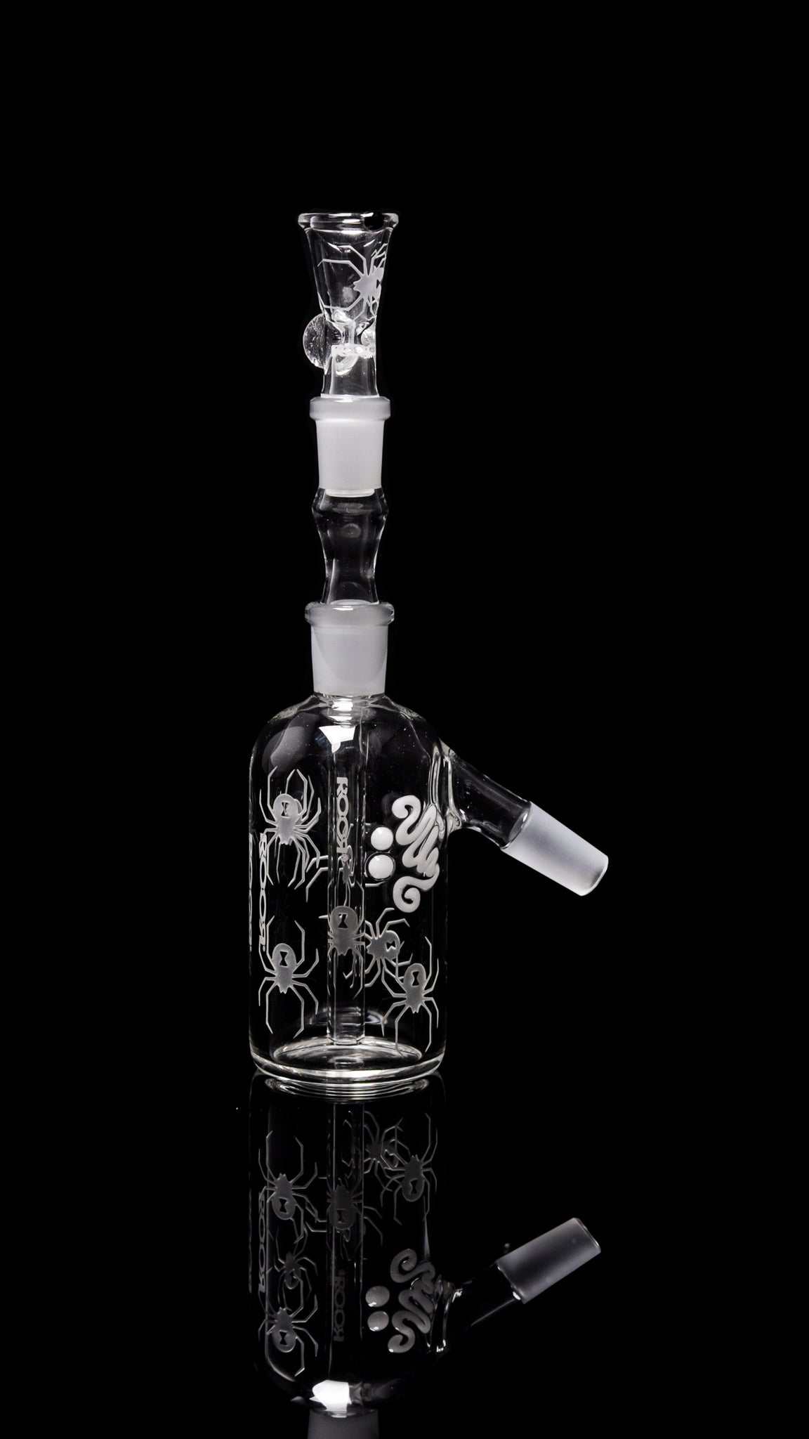 ROOR® Custom White Widow Ash-Catcher with sandblasted glass design, 14.5mm joint.