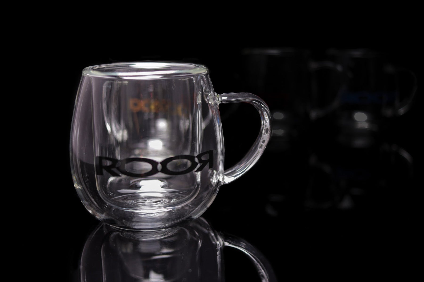 ROOR® Glass Mugs Double Layer with double-walled design, featuring borosilicate glass for insulation, shown on black background.