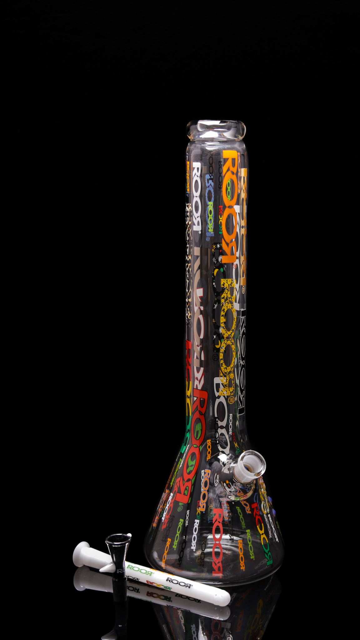 ROOR 18” Zeaker 60mm glass beaker with colorful logos and accessories.